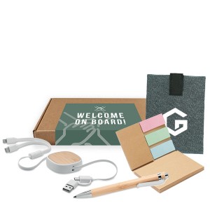 at-the-office-on-board-giftbox-geschenk-met-verhaal