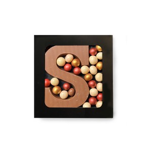 chocoladeletter-met-crispy-bollen-geschenk-met-verhaal