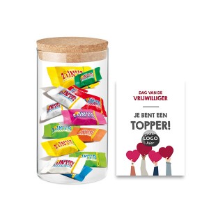 glazen-voorraadpot-met-chocolade-dag-vrijwilliger-geschenk-met-verhaal